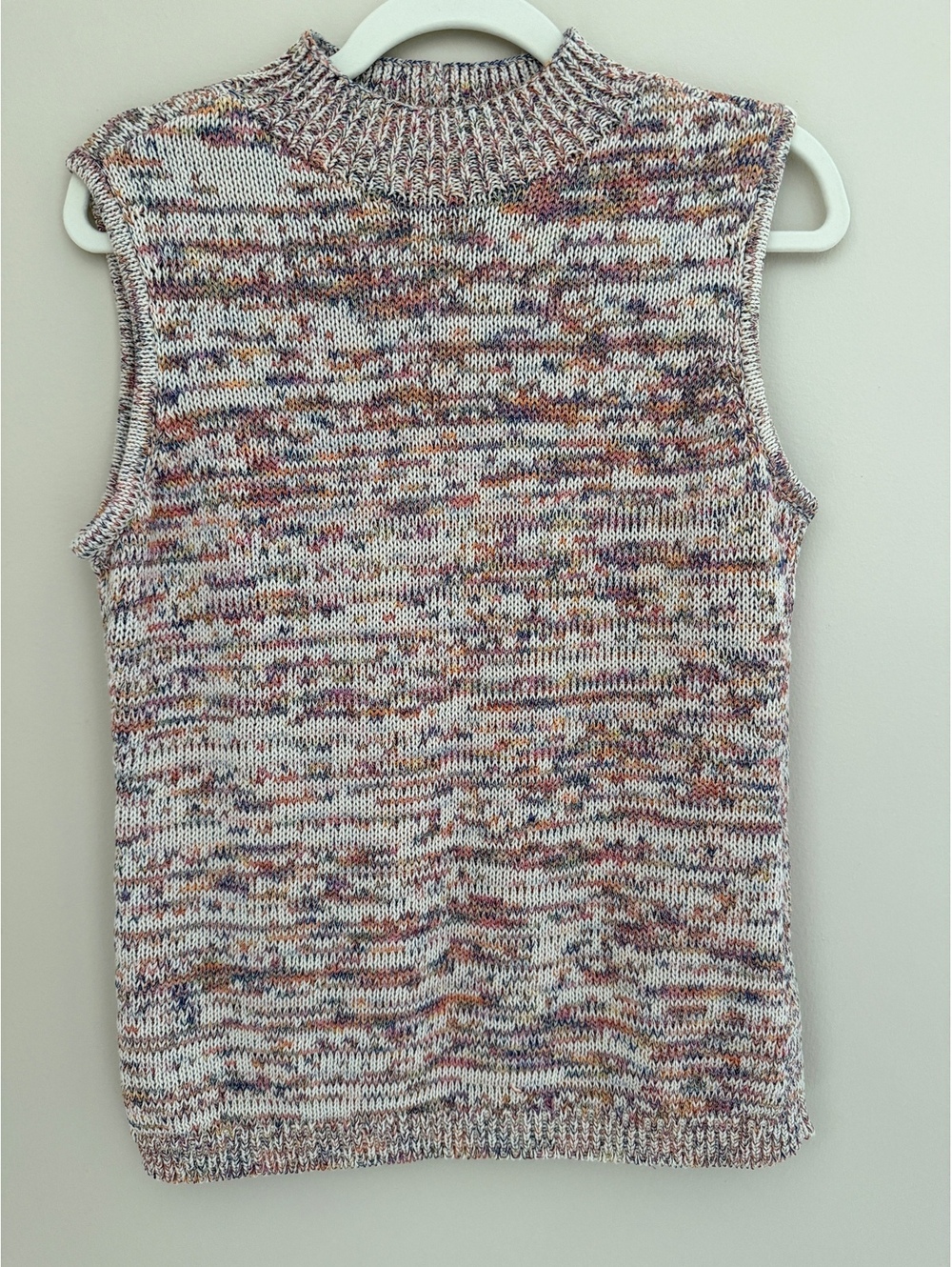 M/L Talbots sleeveless sweater top